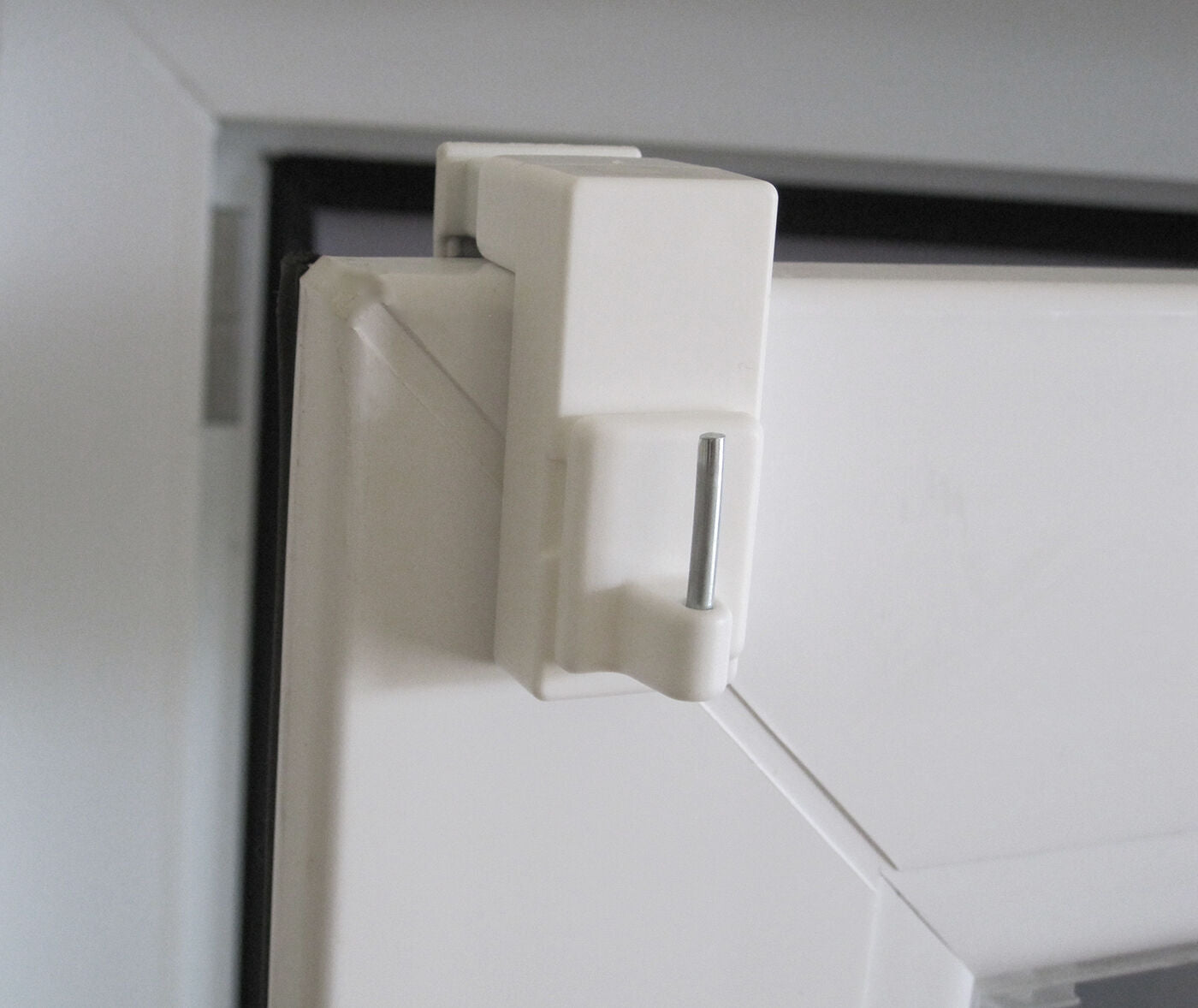 Klemmhalter – Klemm-Träger für Scheibengardinenstangen / Vitragenstangen, 2 Stück, weiß