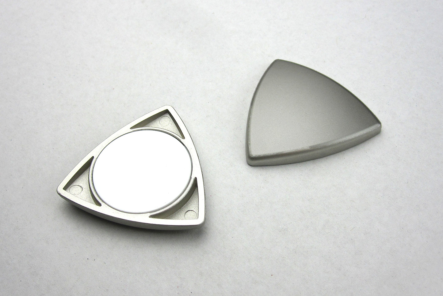 Deko-Gardinenmagnet, Magnetgriff, dreieckig, Größe ca. 4 cm